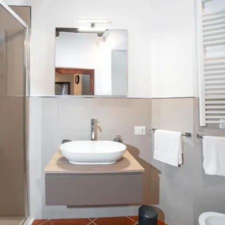 Scappo In Umbria, Casetta Della Signoria * Spoleto